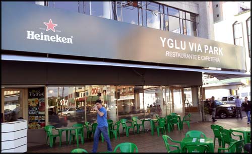 Escolhi o restaurante pela fachada, obviamente