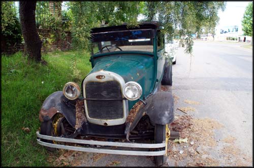 Esse é um dos carros do vizinho, queria me vender rsrs