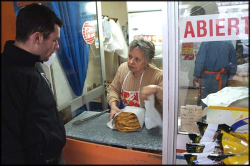 Comprando o lanche, muito bom