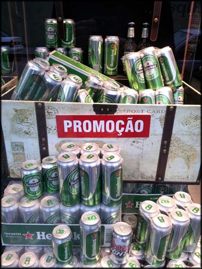 Uma das poucas coisas que me interessou, mas não dava para levar de moto. Uma lástima...