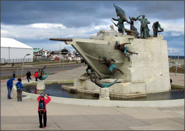 Escultura navio descobridores 1580 Punta Arenas