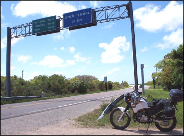 Entrando na área da Reserva do Taim, um paraíso preservado