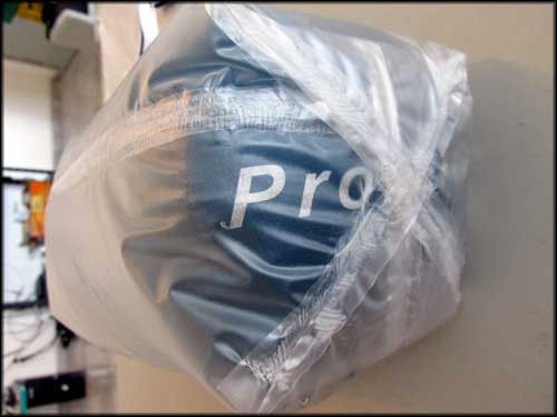 fundo do saco estanque, acabamento com dobras e cola PVC